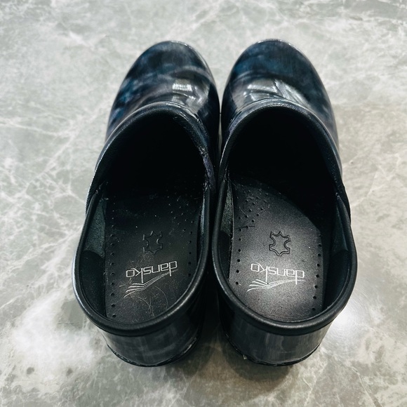 Dansko Titanic Marble Professional Clogs Patent Leather Women’s SZ 38 US 7.5-8 - Picture 5 of 6